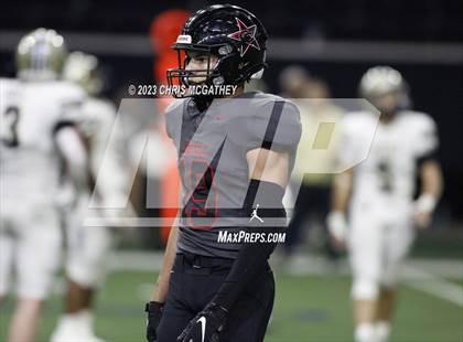 Thumbnail 2 in Dallas Jesuit vs Coppell (UIL Football Class 6A Division II Region 1 Area) photogallery.