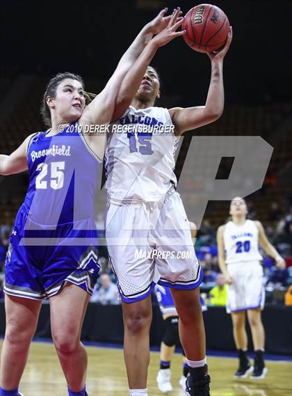 Thumbnail 3 in Highlands Ranch vs Broomfield (CHSAA 5A Great 8) photogallery.