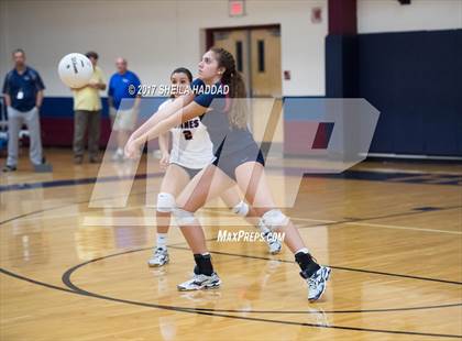 Thumbnail 1 in Sunlake @ Palm Harbor University photogallery.
