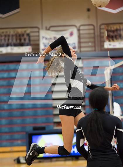 Thumbnail 2 in Sunlake @ Palm Harbor University photogallery.