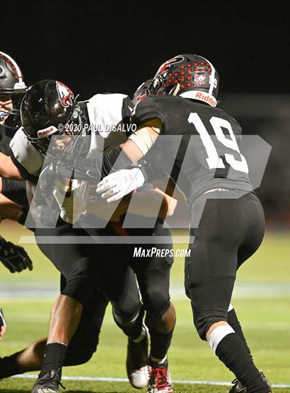 Thumbnail 2 in Pomona vs. Eaglecrest (CHSAA 5A Round 1) photogallery.