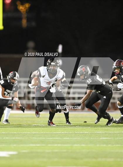 Thumbnail 1 in Pomona vs. Eaglecrest (CHSAA 5A Round 1) photogallery.