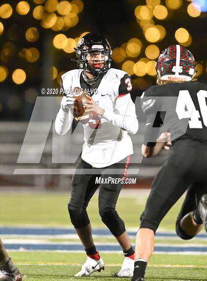 Thumbnail 1 in Pomona vs. Eaglecrest (CHSAA 5A Round 1) photogallery.