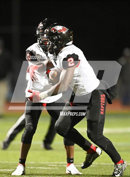 Thumbnail 3 in Pomona vs. Eaglecrest (CHSAA 5A Round 1) photogallery.