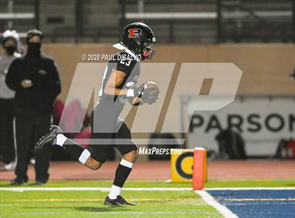 Thumbnail 2 in Pomona vs. Eaglecrest (CHSAA 5A Round 1) photogallery.