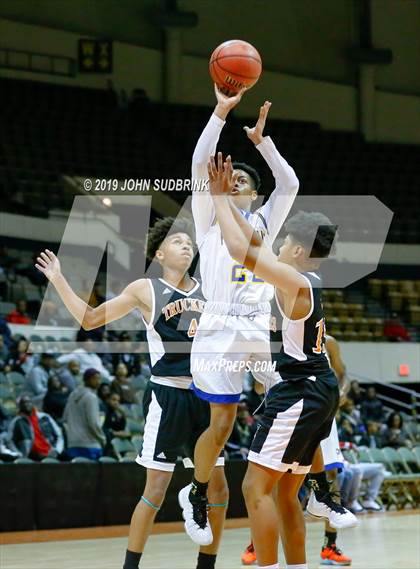 Thumbnail 1 in Churchland vs Phoebus  (Iverson Holiday Crossover Showcase) photogallery.