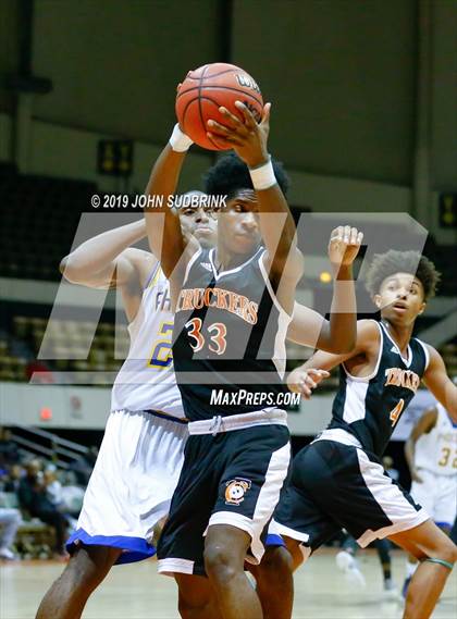 Thumbnail 1 in Churchland vs Phoebus  (Iverson Holiday Crossover Showcase) photogallery.