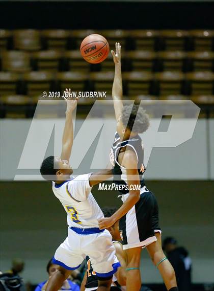 Thumbnail 3 in Churchland vs Phoebus  (Iverson Holiday Crossover Showcase) photogallery.