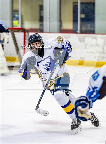 Thumbnail 1 in Charles J. Colgan @ Lake Braddock photogallery.