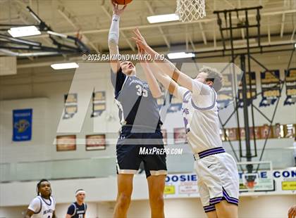 Thumbnail 2 in Muncie Central vs Providence (Delta Holiday Classic)  photogallery.