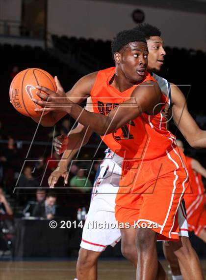 Thumbnail 1 in Findlay Prep vs. National Prep (Tarkanian Classic) photogallery.