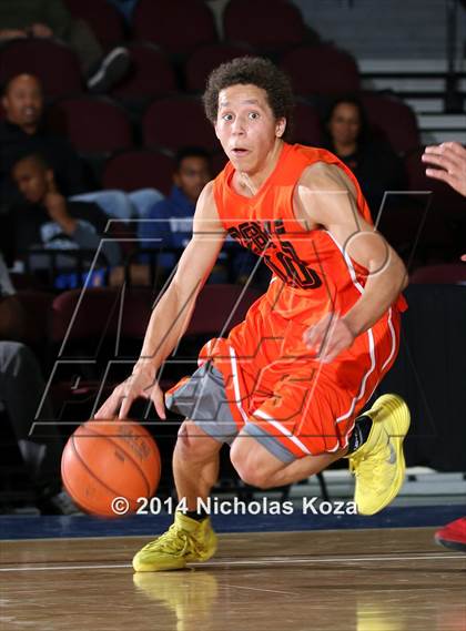 Thumbnail 3 in Findlay Prep vs. National Prep (Tarkanian Classic) photogallery.
