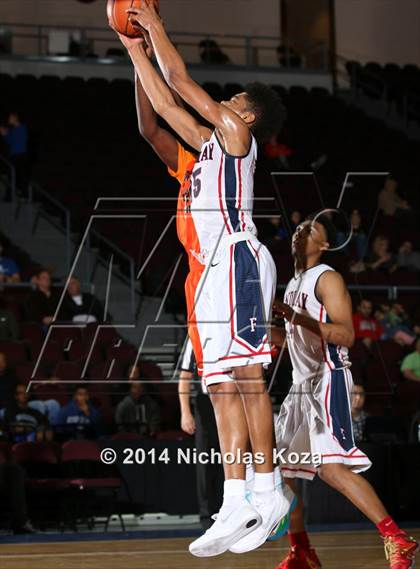 Thumbnail 2 in Findlay Prep vs. National Prep (Tarkanian Classic) photogallery.