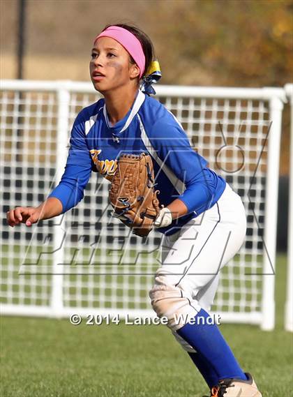 Thumbnail 2 in Wheat Ridge vs Discovery Canyon (CHSAA 4A Quarterfinal Playoff) photogallery.
