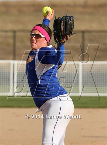 Thumbnail 2 in Wheat Ridge vs Discovery Canyon (CHSAA 4A Quarterfinal Playoff) photogallery.