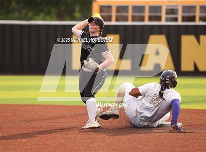 Thumbnail 3 in Trinity @ Plano East (UIL 6A D1 Girls Softball Regional Semi-Final) photogallery.
