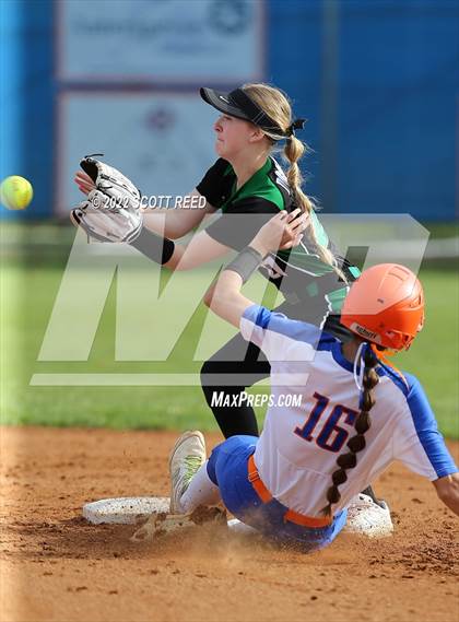 Thumbnail 2 in Dublin Coffman @ Olentangy Orange photogallery.