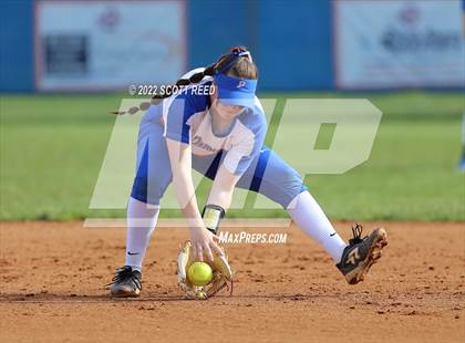 Thumbnail 2 in Dublin Coffman @ Olentangy Orange photogallery.