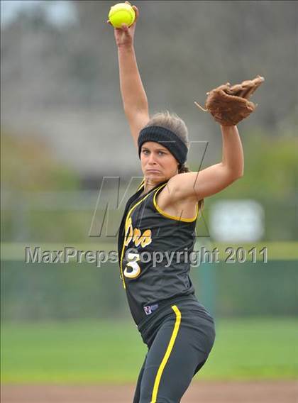 Thumbnail 2 in Del Oro vs. Galt (Victory Pre-Season T.O.C.) photogallery.