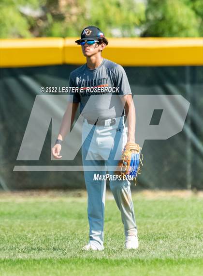 Thumbnail 3 in Karnes City vs Cotulla photogallery.