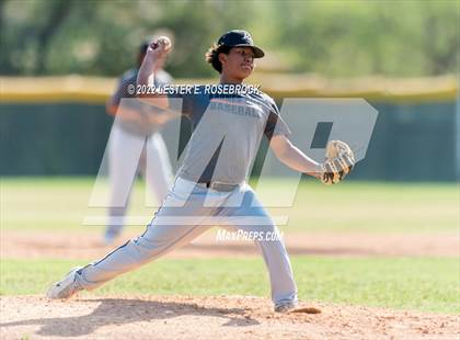 Thumbnail 3 in Karnes City vs Cotulla photogallery.