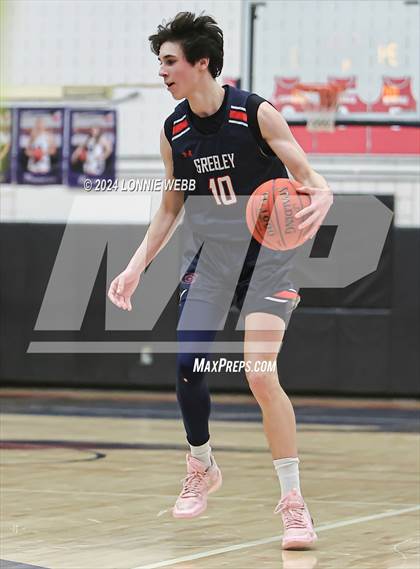 Thumbnail 3 in Horace Greeley vs Eastchester (NYSPHSAA Section 1 Class AA First Round) photogallery.