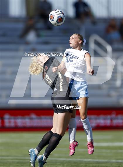 Thumbnail 3 in Lone Peak vs. Layton (UHSAA 6A Semifinals) photogallery.