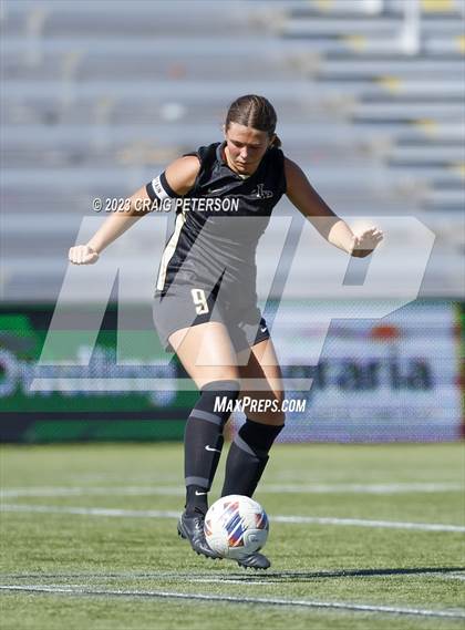 Thumbnail 2 in Lone Peak vs. Layton (UHSAA 6A Semifinals) photogallery.