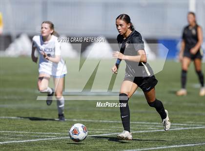 Thumbnail 3 in Lone Peak vs. Layton (UHSAA 6A Semifinals) photogallery.