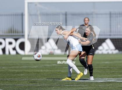 Thumbnail 2 in Lone Peak vs. Layton (UHSAA 6A Semifinals) photogallery.