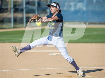 Thumbnail 2 in Santana @ Del Norte photogallery.