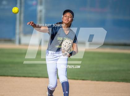 Thumbnail 3 in Santana @ Del Norte photogallery.