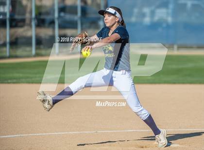 Thumbnail 3 in Santana @ Del Norte photogallery.