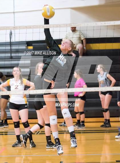 Thumbnail 3 in Hixson vs Grace Baptist Academy photogallery.