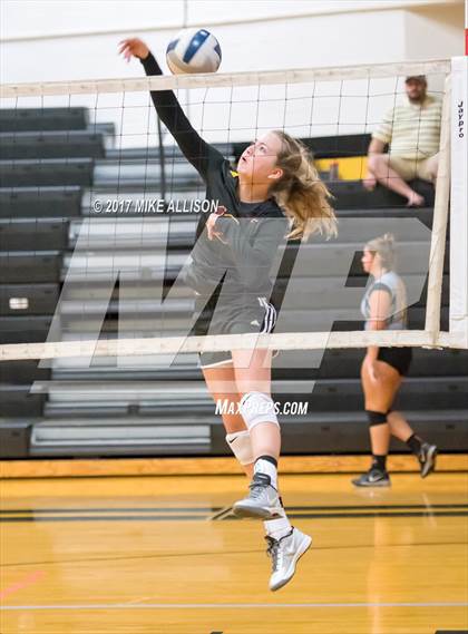 Thumbnail 2 in Hixson vs Grace Baptist Academy photogallery.