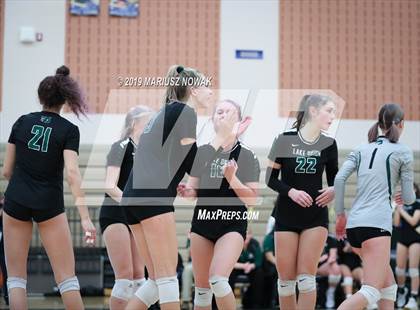 Thumbnail 2 in West Bloomfield vs Lake Orion (MHSAA Regional Final) photogallery.