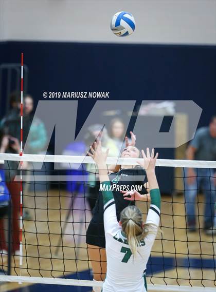 Thumbnail 2 in West Bloomfield vs Lake Orion (MHSAA Regional Final) photogallery.