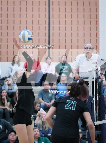 Thumbnail 1 in West Bloomfield vs Lake Orion (MHSAA Regional Final) photogallery.