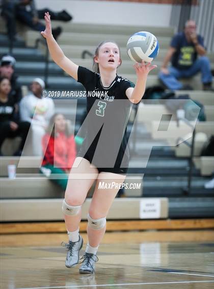 Thumbnail 3 in West Bloomfield vs Lake Orion (MHSAA Regional Final) photogallery.