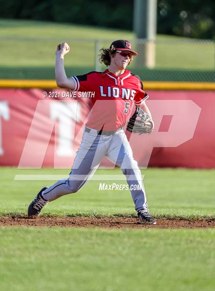 Thumbnail 3 in Linn-Mar @ North Scott photogallery.