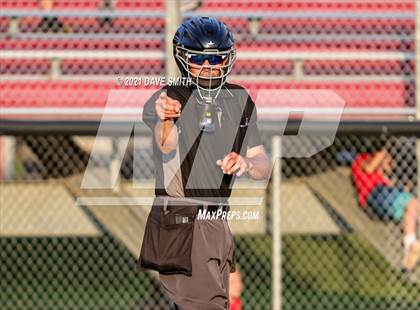 Thumbnail 2 in Linn-Mar @ North Scott photogallery.