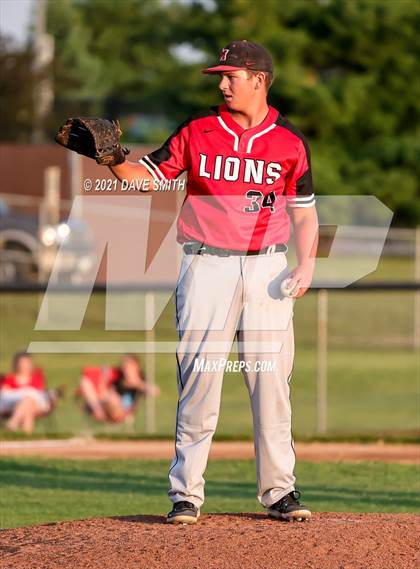 Thumbnail 3 in Linn-Mar @ North Scott photogallery.