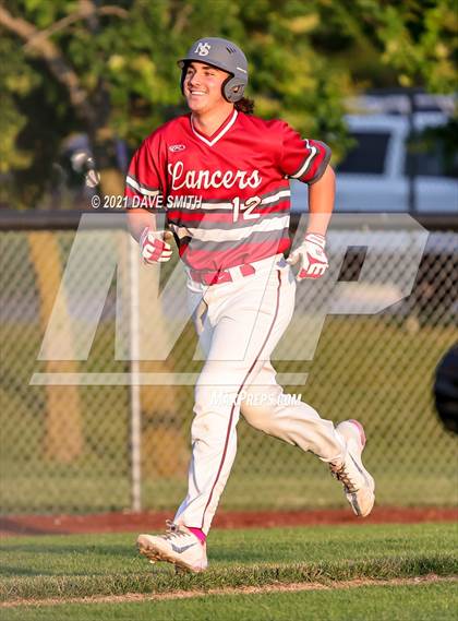 Thumbnail 3 in Linn-Mar @ North Scott photogallery.