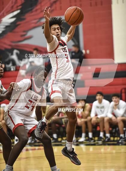 Thumbnail 1 in Plano East @ Liberty (Mavs Fall Classic) photogallery.