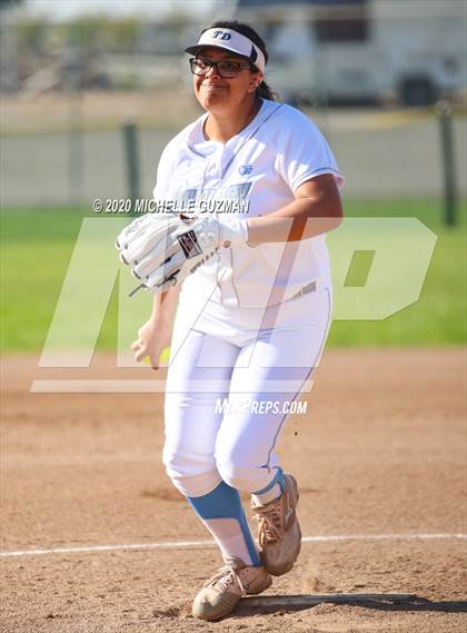 Thumbnail 2 in Riverbank vs. Downey photogallery.