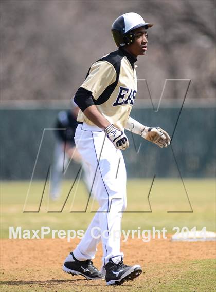 Thumbnail 2 in Plano East vs. Richland (Highland Park Scotland Yard Classic) photogallery.