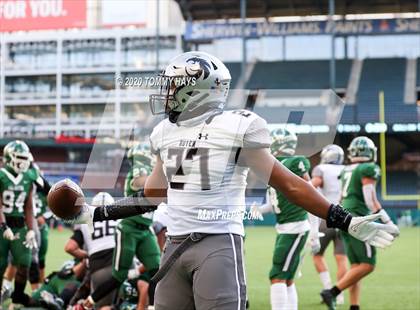 Thumbnail 3 in Arlington vs. Guyer (UIL Class 6A Area Playoff) photogallery.