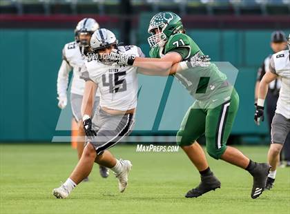 Thumbnail 3 in Arlington vs. Guyer (UIL Class 6A Area Playoff) photogallery.
