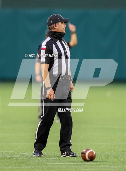 Thumbnail 2 in Arlington vs. Guyer (UIL Class 6A Area Playoff) photogallery.