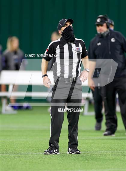 Thumbnail 2 in Arlington vs. Guyer (UIL Class 6A Area Playoff) photogallery.